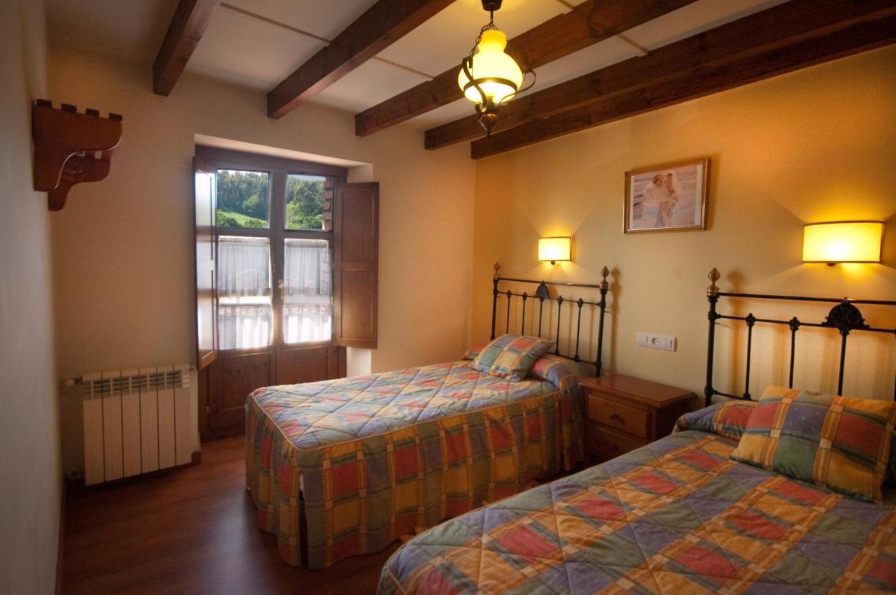 Apartamentos El Cueto De Los Collado Villanueva de Pria Екстер'єр фото