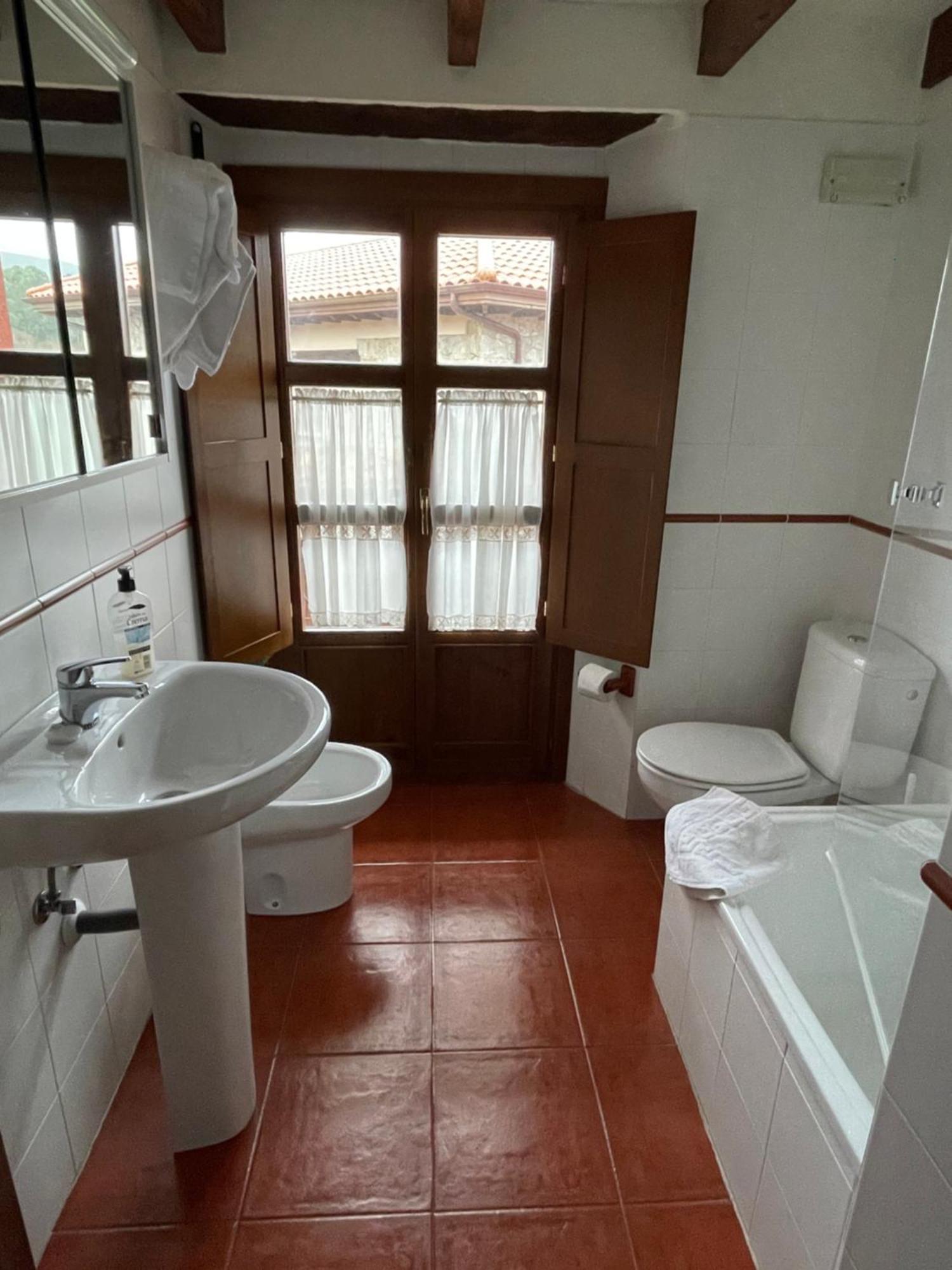 Apartamentos El Cueto De Los Collado Villanueva de Pria Екстер'єр фото