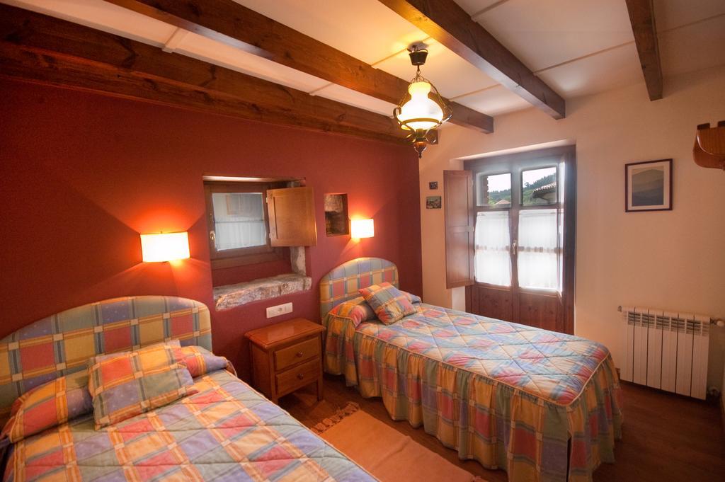 Apartamentos El Cueto De Los Collado Villanueva de Pria Екстер'єр фото
