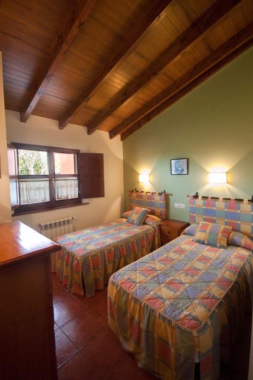 Apartamentos El Cueto De Los Collado Villanueva de Pria Екстер'єр фото