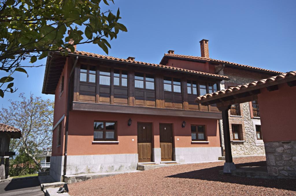 Apartamentos El Cueto De Los Collado Villanueva de Pria Екстер'єр фото