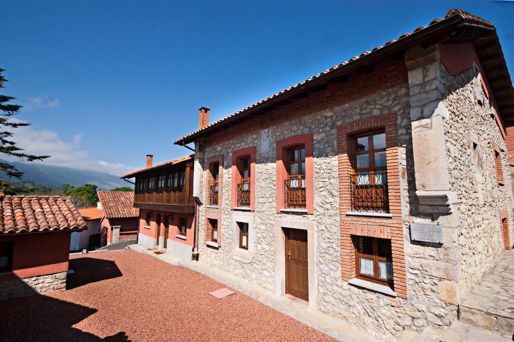 Apartamentos El Cueto De Los Collado Villanueva de Pria Екстер'єр фото